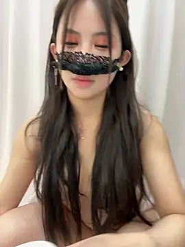 Snapshot of Selenaaaaa- chatting on March 2025 09:11:02 PM Selenaaaaa- online show from March 2025 09:11:02 PM