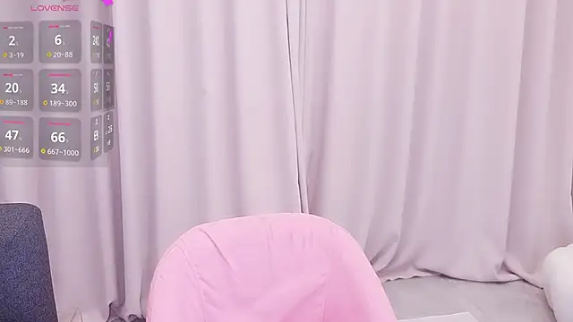 Snapshot of Selenaaaaa- chatting on March 2025 02:42:02 AM Selenaaaaa- online show from March 2025 02:42:02 AM