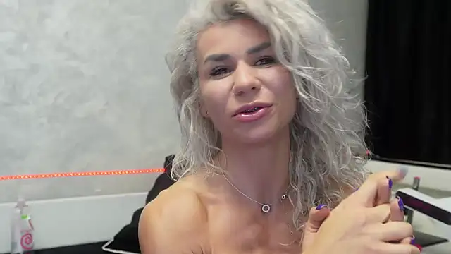 Snapshot of SquirtyFit_Devil chatting on December 2024 06:52:01 AM SquirtyFit Devil online show from December 2024 06:52:01 AM