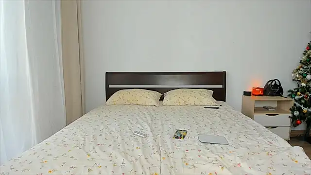 Snapshot of Xloe_Queen chatting on January 2026 09:47:02 AM Xloe Queen online show from January 2026 09:47:02 AM