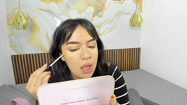 Snapshot of MelissaGilll chatting on November 2025 07:35:02 PM MelissaGilll online show from November 2025 07:35:02 PM