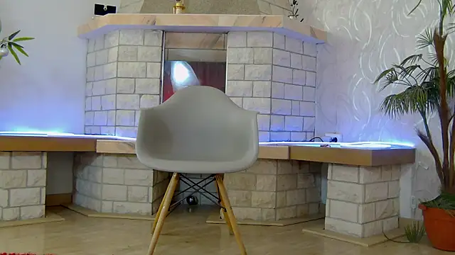 Anne Blueeyes online show from January 2025 01:31:01 PM