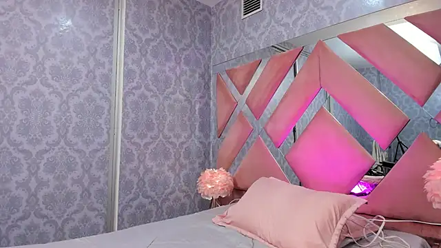 pola adams  online show from October 2025 02:15:01 AM