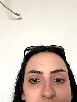 Morguisssz online show from November 2025 11:49:02 AM