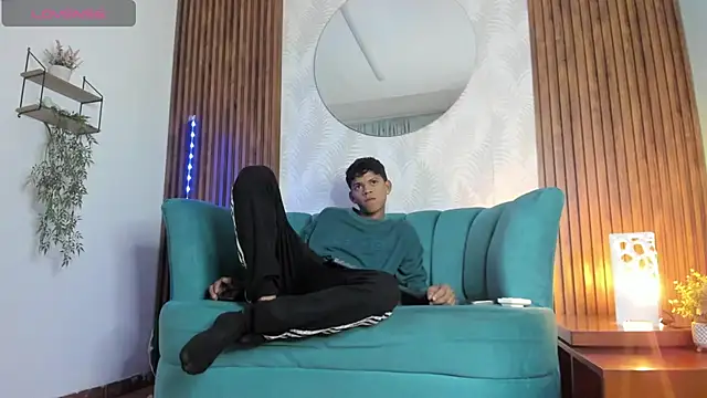 Jeffry wolvess online show from January 2025 07:35:01 PM