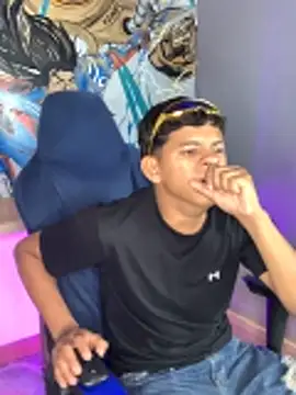 Snapshot of Jeffry_wolvess chatting on March 2026 04:04:02 AM Jeffry wolvess online show from March 2026 04:04:02 AM