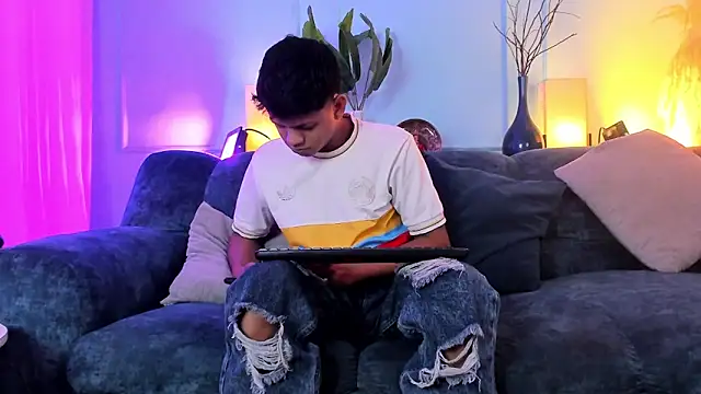 Snapshot of Jeffry_wolvess chatting on March 2026 12:00:02 PM Jeffry wolvess online show from March 2026 12:00:02 PM