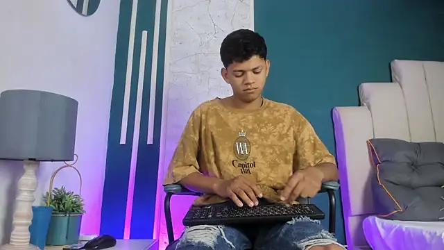 Snapshot of Jeffry_wolvess chatting on March 2026 01:55:01 PM Jeffry wolvess online show from March 2026 01:55:01 PM