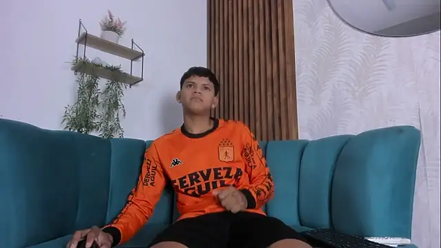 Snapshot of Jeffry_wolvess chatting on March 2026 12:05:01 PM Jeffry wolvess online show from March 2026 12:05:01 PM