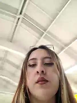 Snapshot of SarahXRusso chatting on December 2024 12:28:02 AM SarahXRusso online show from December 2024 12:28:02 AM