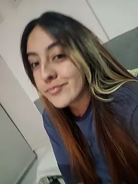 Snapshot of SarahXRusso chatting on February 2025 06:13:02 AM SarahXRusso online show from February 2025 06:13:02 AM