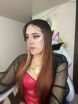 Snapshot of SarahXRusso chatting on March 2025 03:35:02 AM SarahXRusso online show from March 2025 03:35:02 AM