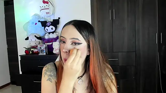 Snapshot of SarahXRusso chatting on March 2025 02:04:02 AM SarahXRusso online show from March 2025 02:04:02 AM