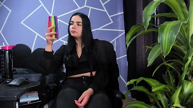 Snapshot of thakytona chatting on September 2025 09:42:02 PM thakytona online show from September 2025 09:42:02 PM