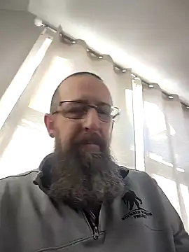 Snapshot of Huskers2020 chatting on December 2024 04:28:01 PM Huskers2020 online show from December 2024 04:28:01 PM