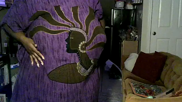 Snapshot of BigKittyRaven chatting on December 2024 02:42:01 AM BigKittyRaven online show from December 2024 02:42:01 AM