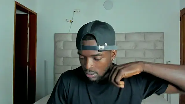 Dylan Taylor online show from February 2026 03:58:01 AM