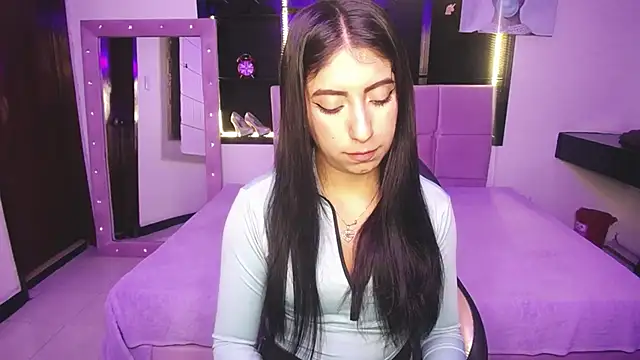 Snapshot of Angela_Diaz_ chatting on February 2025 03:36:02 PM Angela Diaz online show from February 2025 03:36:02 PM