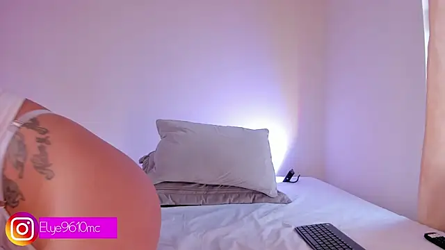 ellie mcdonald online show from February 2025 08:40:01 PM