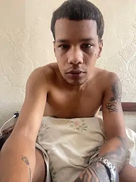 Snapshot of NovoRio chatting on December 2024 12:16:02 PM NovoRio online show from December 2024 12:16:02 PM