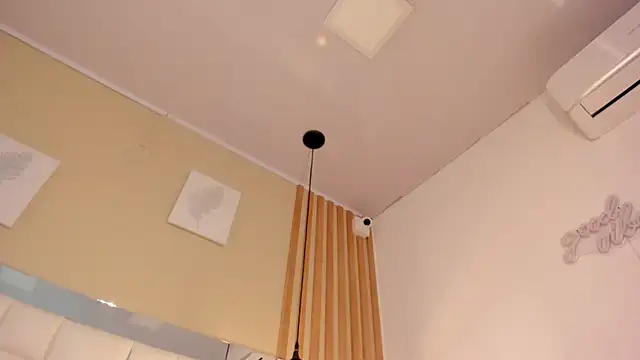 Snapshot of manuela_zapata chatting on February 2025 10:18:01 PM manuela zapata online show from February 2025 10:18:01 PM