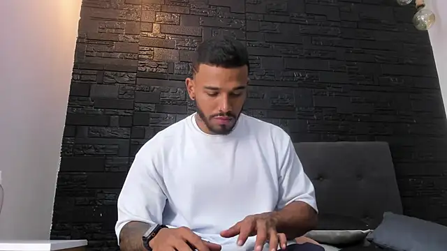 bruno miller  online show from October 2025 07:09:02 PM