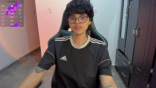 Snapshot of gooddess_isis chatting on January 2025 05:11:01 AM gooddess isis online show from January 2025 05:11:01 AM