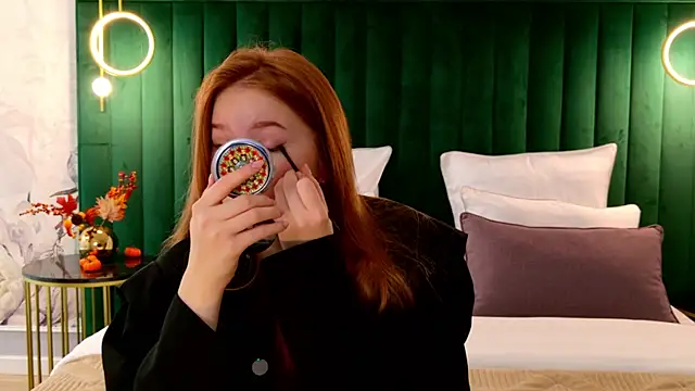 MichelleReid online show from October 2025 03:10:02 AM