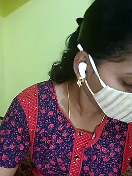 Snapshot of Tamil_Shalini_Lustyy chatting on February 2025 04:55:01 PM Tamil Shalini Lustyy online show from February 2025 04:55:01 PM