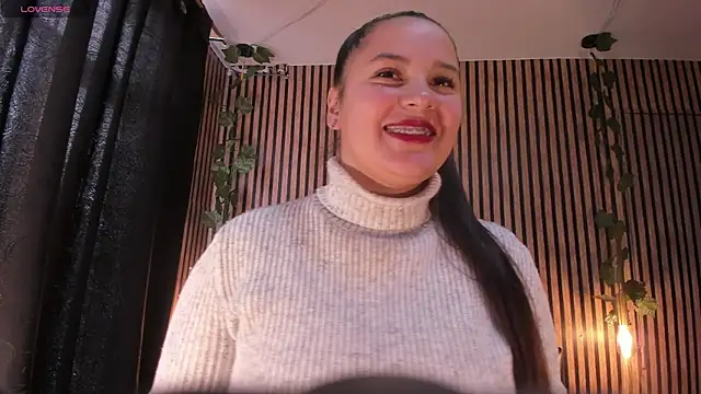 Snapshot of Victoria_Ponce1 chatting on February 2025 07:32:02 PM Victoria Ponce1 online show from February 2025 07:32:02 PM