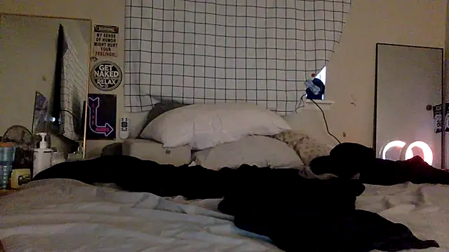 funcum1991 online show from March 2026 03:28:01 PM