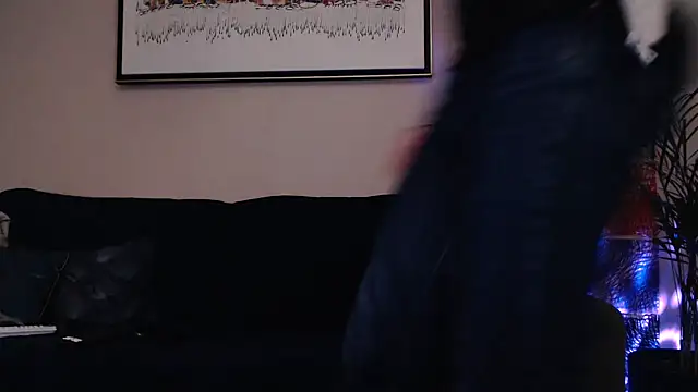 Snapshot of Samir_44200 chatting on December 2024 06:04:02 AM Samir 44200 online show from December 2024 06:04:02 AM