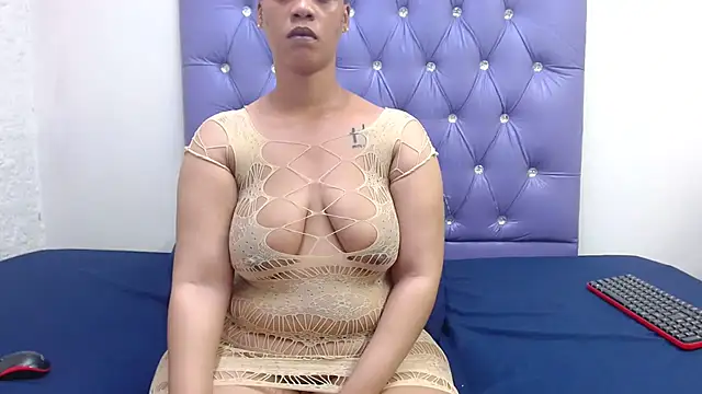 LolaTwerksXX online show from January 2026 09:22:01 AM