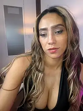 salome drasin online show from September 2025 03:39:02 AM