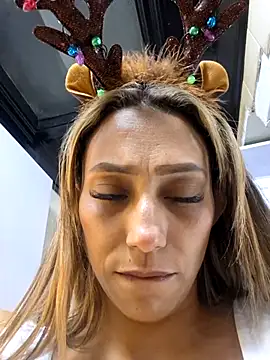 salome drasin online show from December 2025 12:38:02 AM