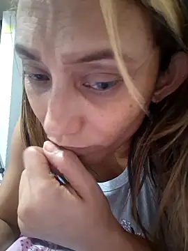 salome drasin online show from May 2026 11:01:04 PM