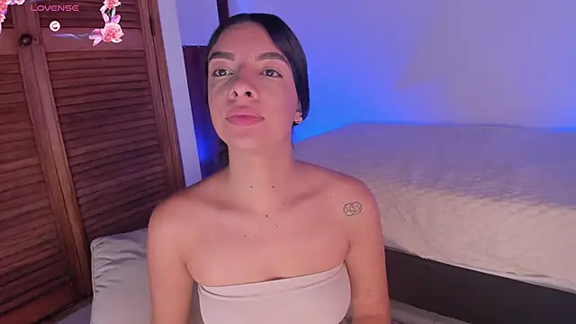 777AylinZ online show from October 2025 12:17:01 PM