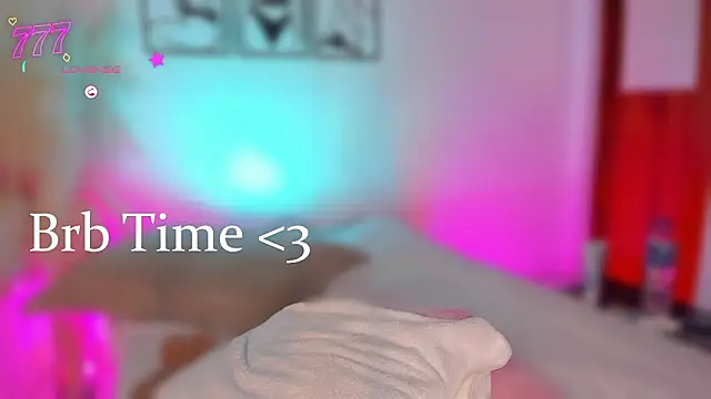 Snapshot of 777AylinZ chatting on March 2026 05:44:01 AM 777AylinZ online show from March 2026 05:44:01 AM