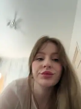 Snapshot of CaseyCumFace chatting on December 2024 01:39:02 AM CaseyCumFace online show from December 2024 01:39:02 AM