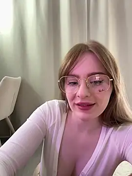 Snapshot of CaseyCumFace chatting on February 2025 11:09:01 PM CaseyCumFace online show from February 2025 11:09:01 PM