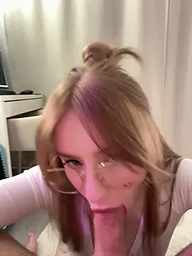 Snapshot of CaseyCumFace chatting on March 2025 09:54:02 PM CaseyCumFace online show from March 2025 09:54:02 PM