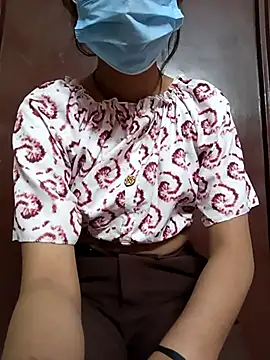 Snapshot of BabySlimmy10 chatting on December 2024 10:07:02 PM BabySlimmy10 online show from December 2024 10:07:02 PM