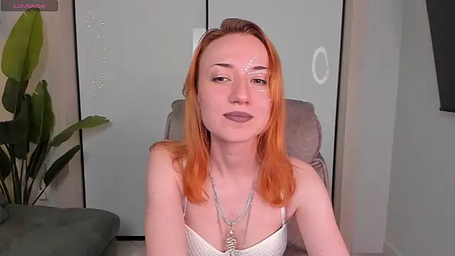 Snapshot of Maddy_Garcia chatting on January 2025 02:38:02 AM Maddy Garcia online show from January 2025 02:38:02 AM