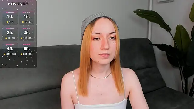 Snapshot of Maddy_Garcia chatting on March 2025 11:00:02 PM Maddy Garcia online show from March 2025 11:00:02 PM