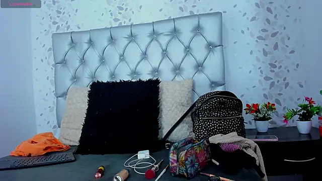 candymery online show from January 2025 06:33:02 PM