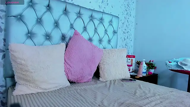 candymery online show from January 2025 10:01:01 PM