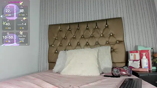 candymery online show from October 2025 07:00:01 PM