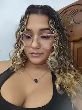 BrendaGirs online show from July 2026 01:00:01 AM