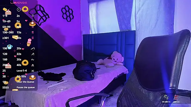 dakota-bright01 online show from January 2025 03:33:01 PM