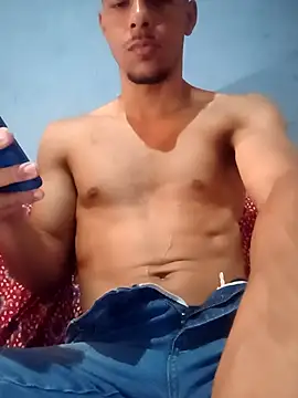 Snapshot of Paunoseucuzao chatting on December 2025 01:42:01 PM Paunoseucuzao online show from December 2025 01:42:01 PM